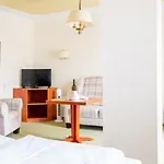 Biberburg Ξενοδοχείο 3*